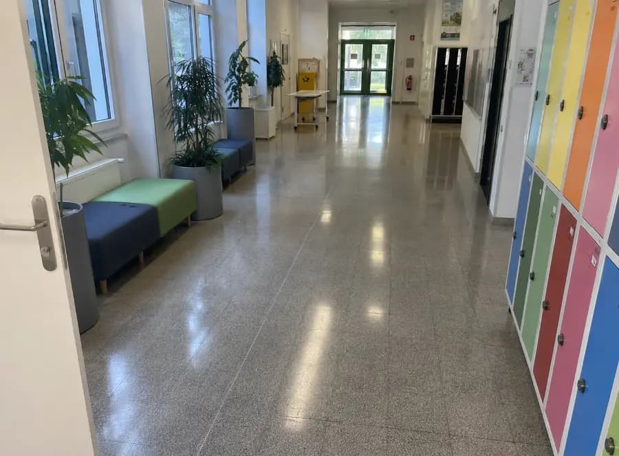 Schulen & Kindergärten